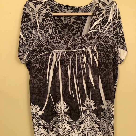 Burnout / slashed blouse, black & white 1X - Picture 2 of 5